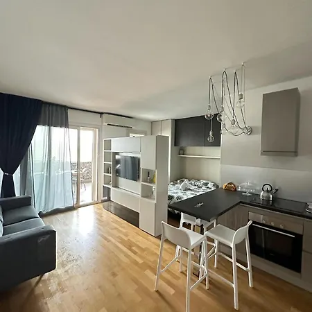 Modern Loft Private Apartmán Řím